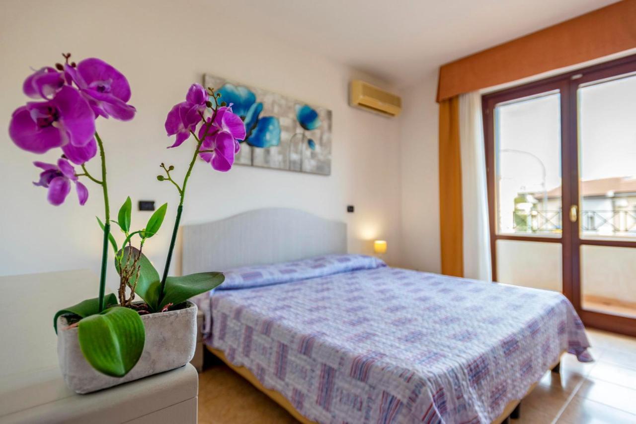 Egeo Apartment Алгеро Екстериор снимка